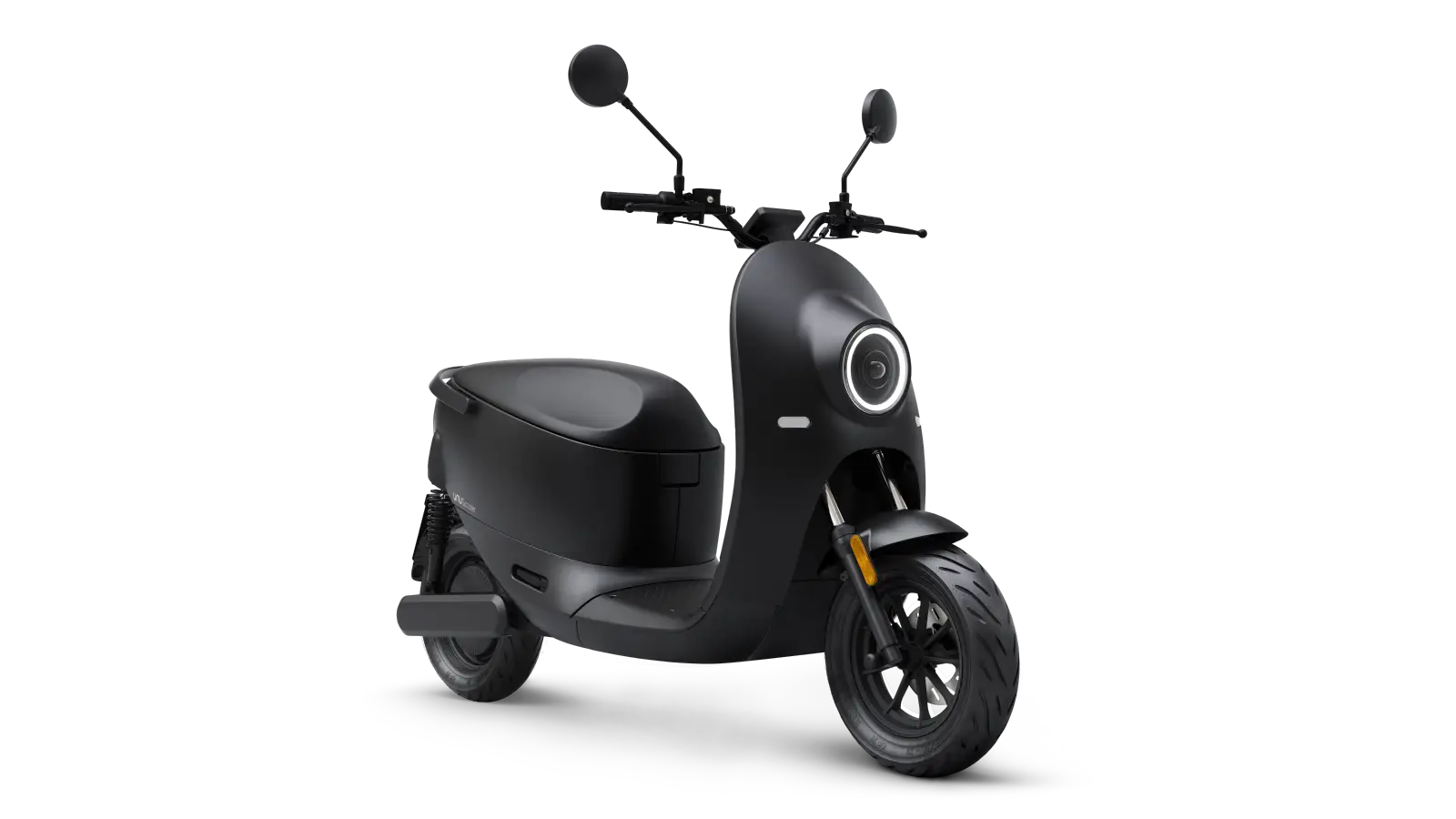 1600x900_move_front